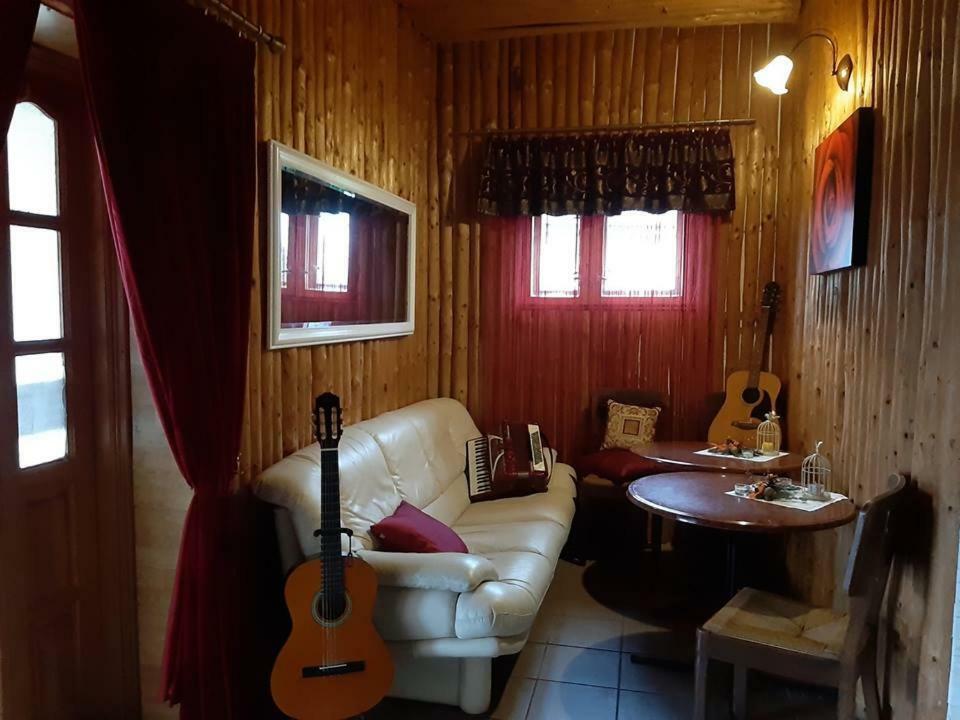 Zajazd Ponikiew - Noclegi Wadowice Dış mekan fotoğraf